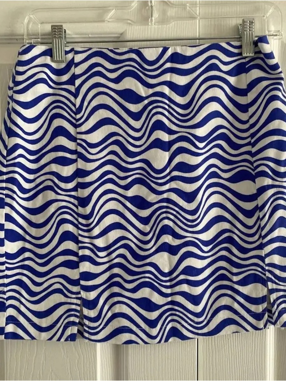 Love on a Hanger Y2K Blue & White Wavy Stripe Skirt